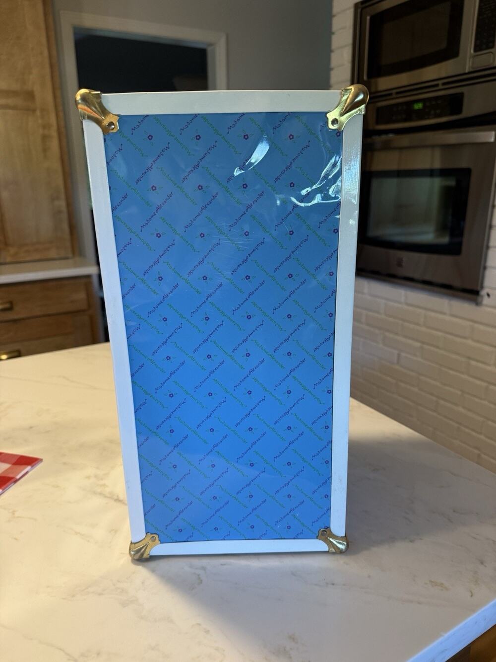 Madame Alexander Blue Hinged Doll Carrying Case Metal Handle 3 Compartments 16”